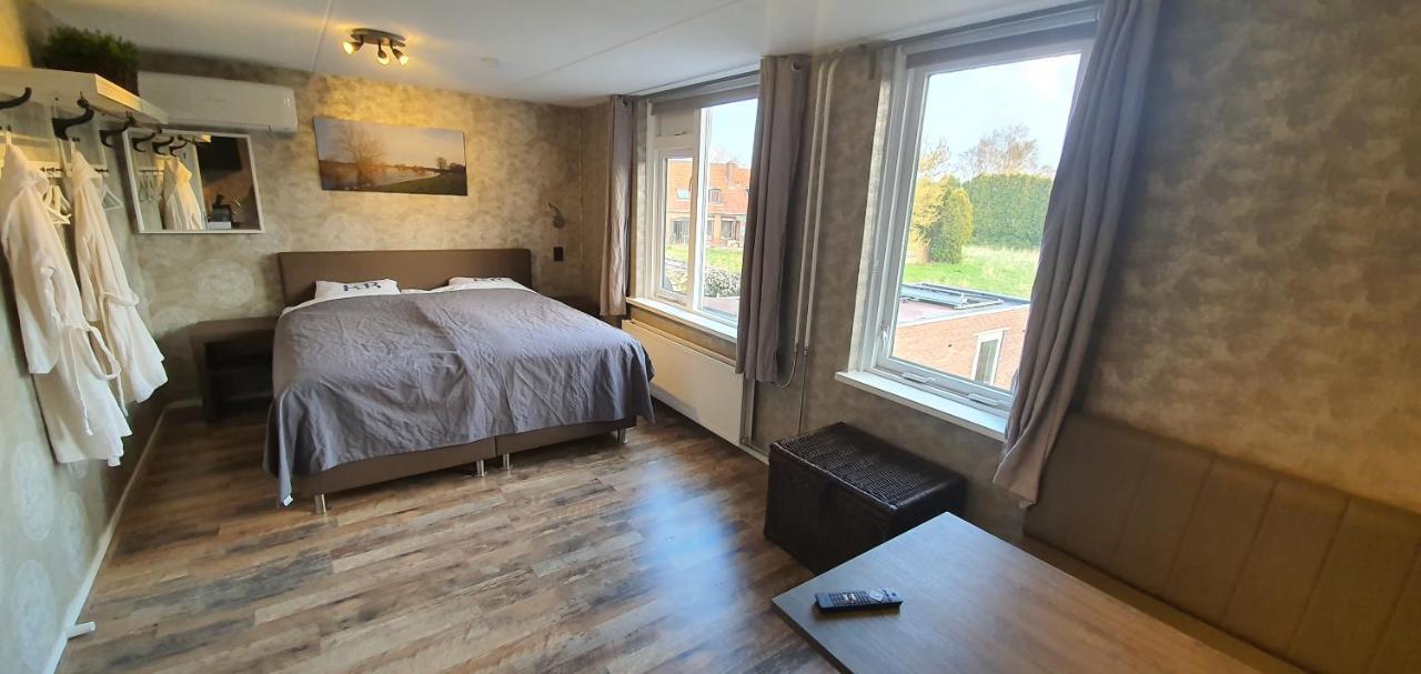 Bed & Budget Mackenzieplaats Wilp ภายนอก รูปภาพ